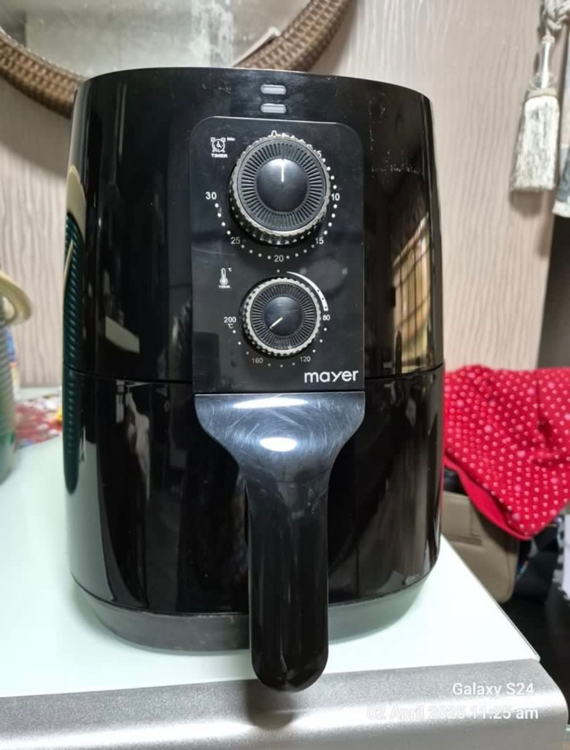 Carousel Sale: Mayer Air Fryer