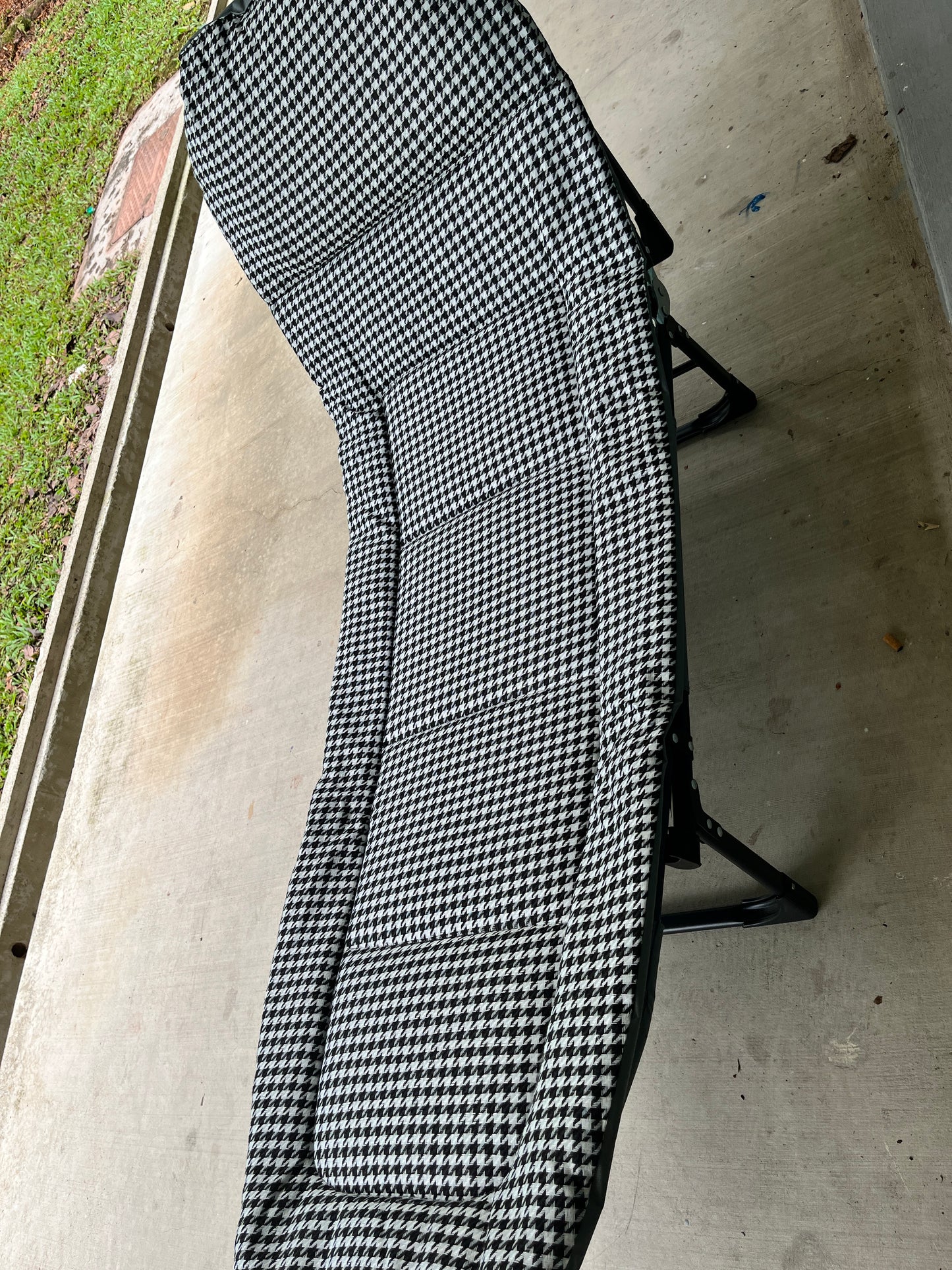 Carousel Sale: Folding Bed (Showroom Sample)