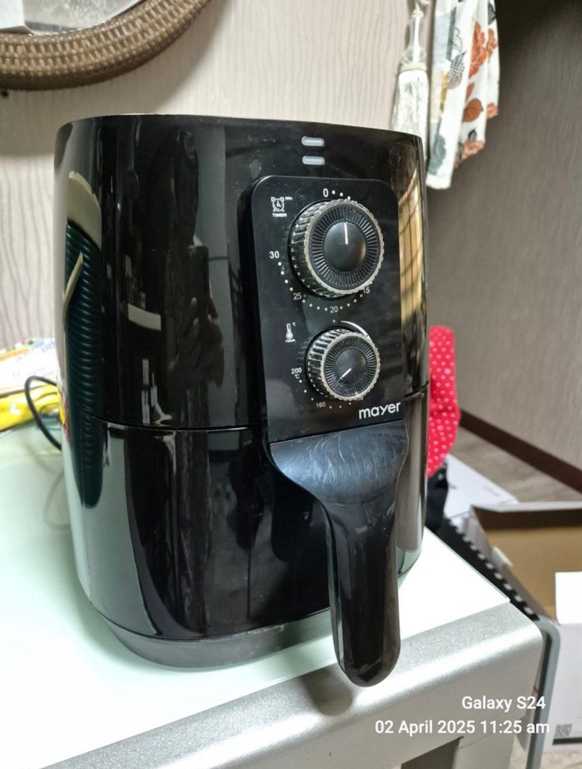 Carousel Sale: Mayer Air Fryer